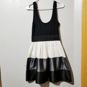 Sleeveless Black & White Dress
